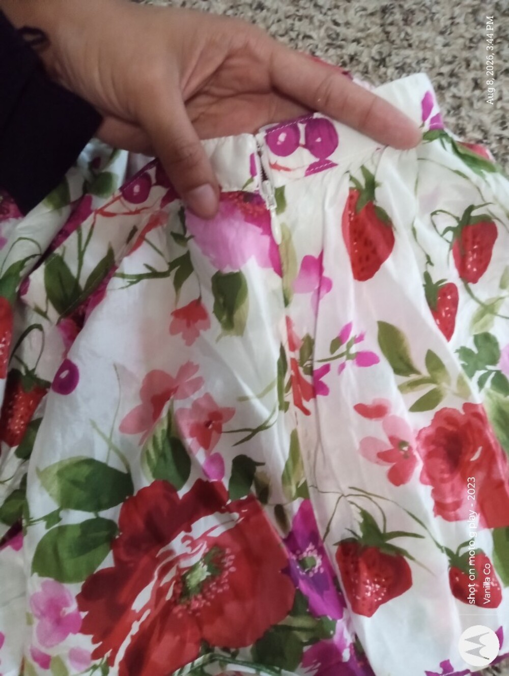 Abercrombie & Fitch Floral Drama Tiered Maxi Skirt White Small Tall - Picture 6 of 9
